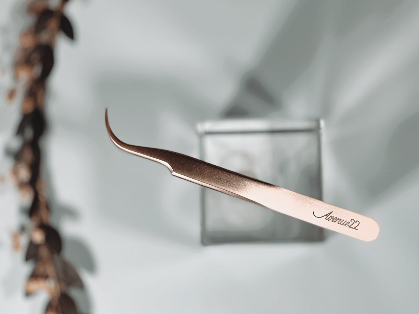 Curved Tweezers
