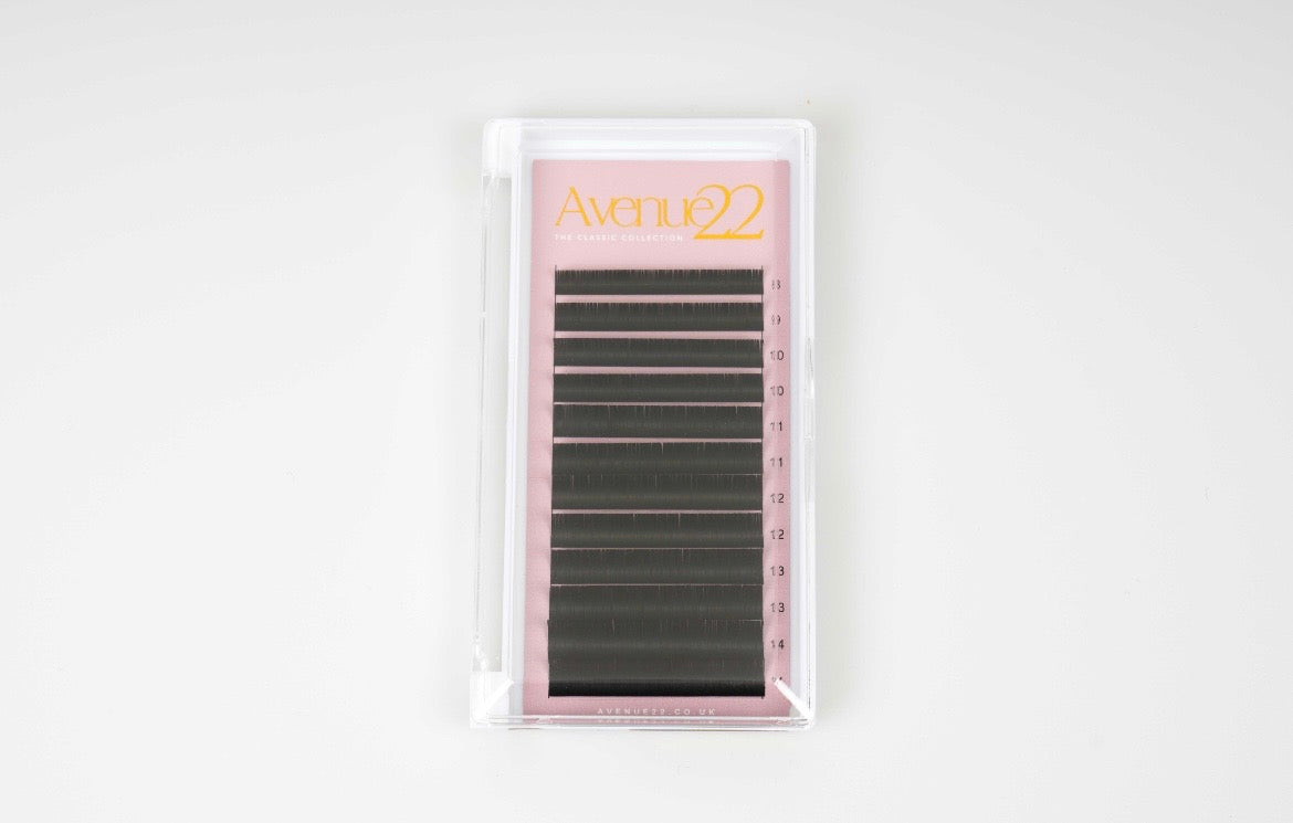Flat classic lashes