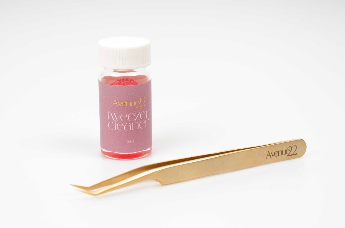 Tweezer Cleaner
